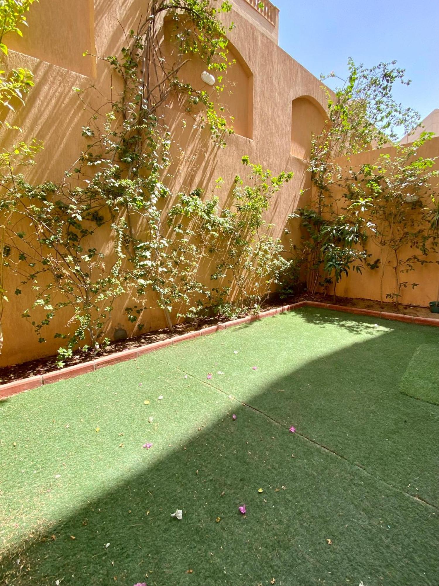 Villa New 3br Garden & Prime Location By Of Bedz *